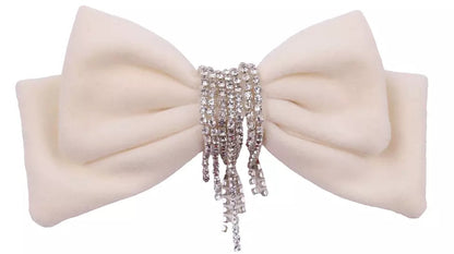 Double velvet bow knotted diamante chain