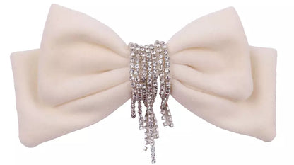 Double velvet bow knotted diamante chain